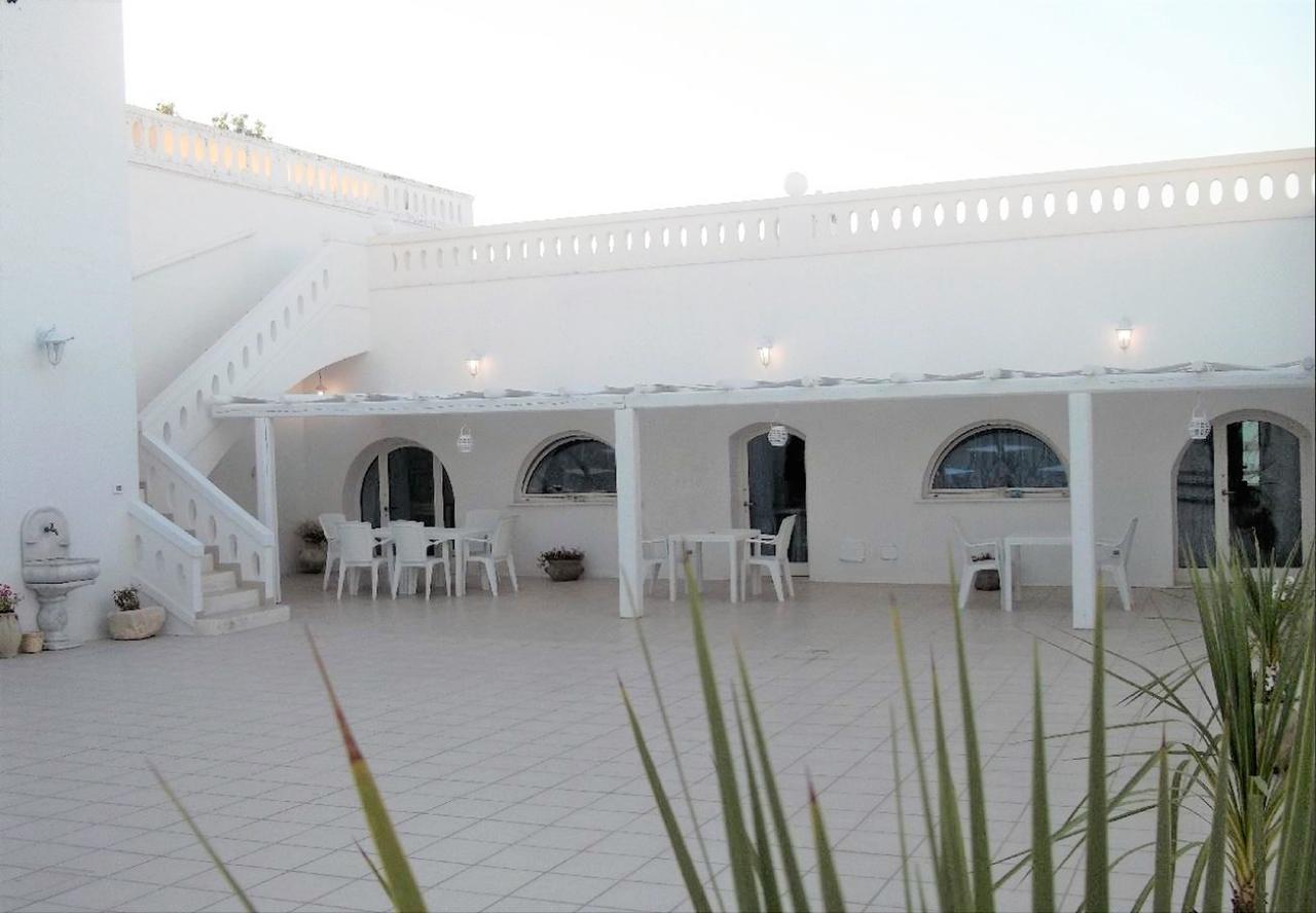 Masseria Di Benedetto Ostuni Exterior foto